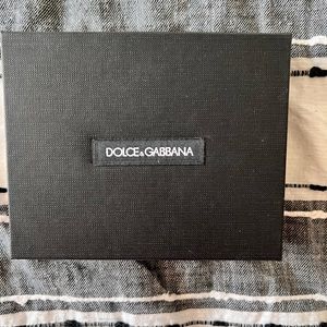SOLD 🛑Dolce and Gabbana hold logo plaque card holder.
